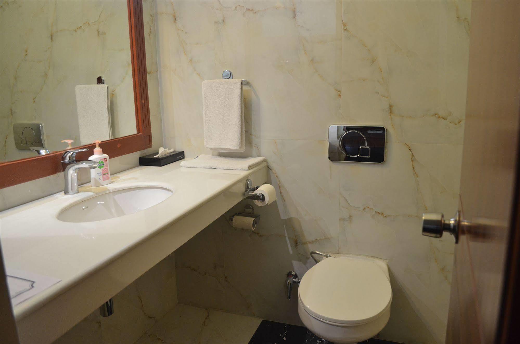 Shri Radha Brij Vasundhara Resort & Spa Govardhan Exterior foto