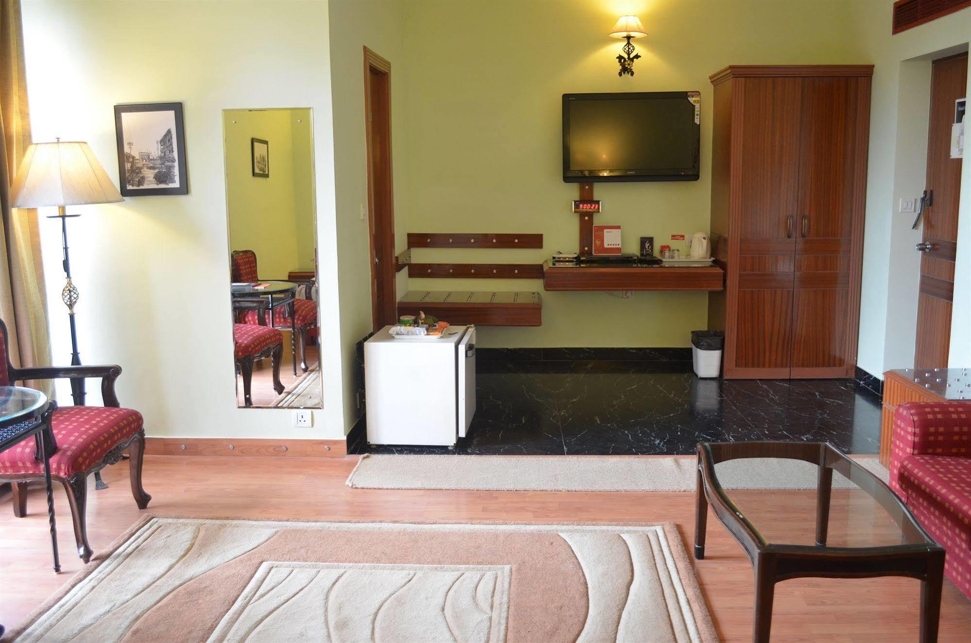 Shri Radha Brij Vasundhara Resort & Spa Govardhan Exterior foto