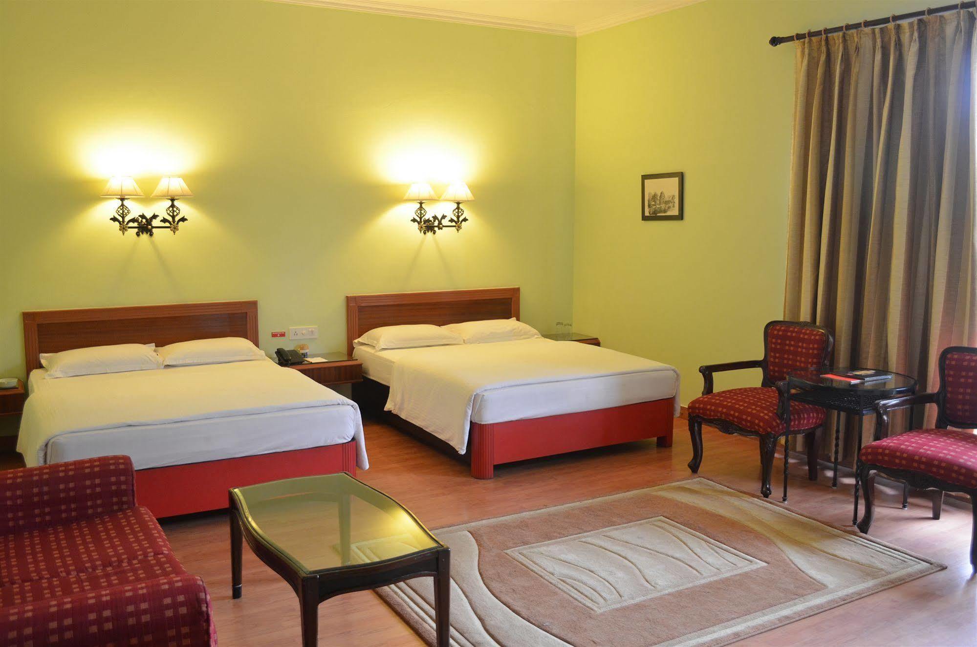 Shri Radha Brij Vasundhara Resort & Spa Govardhan Exterior foto
