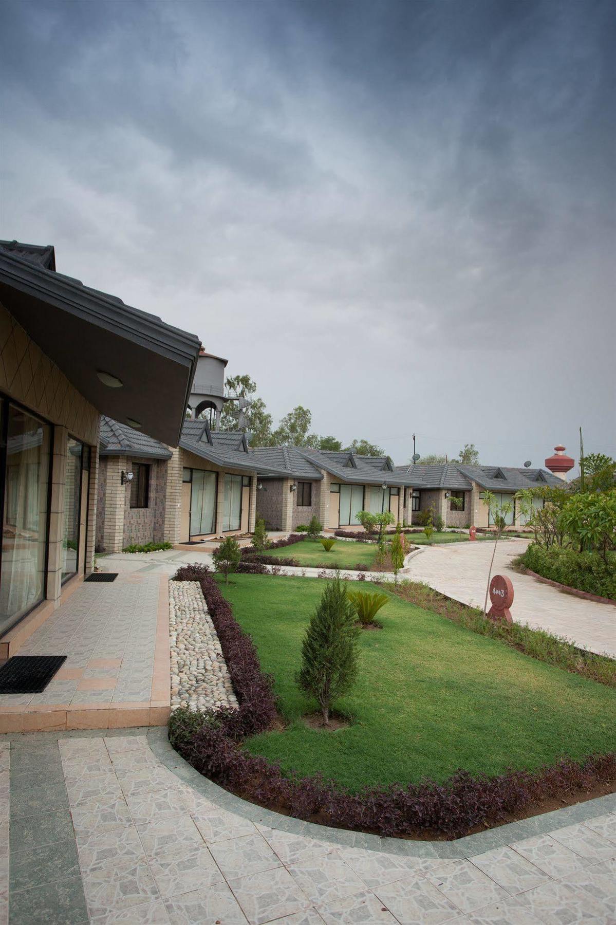 Shri Radha Brij Vasundhara Resort & Spa Govardhan Exterior foto