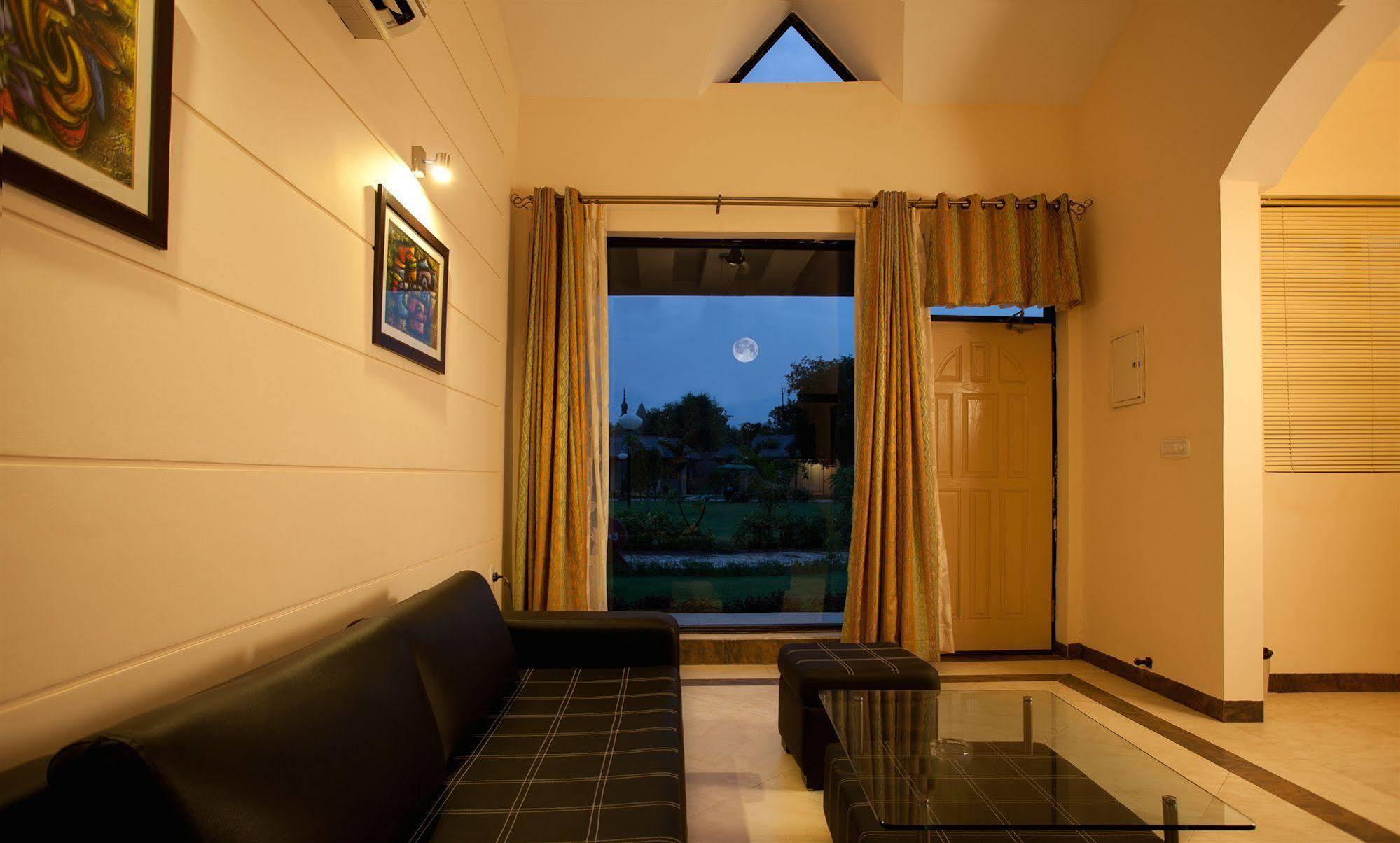 Shri Radha Brij Vasundhara Resort & Spa Govardhan Exterior foto