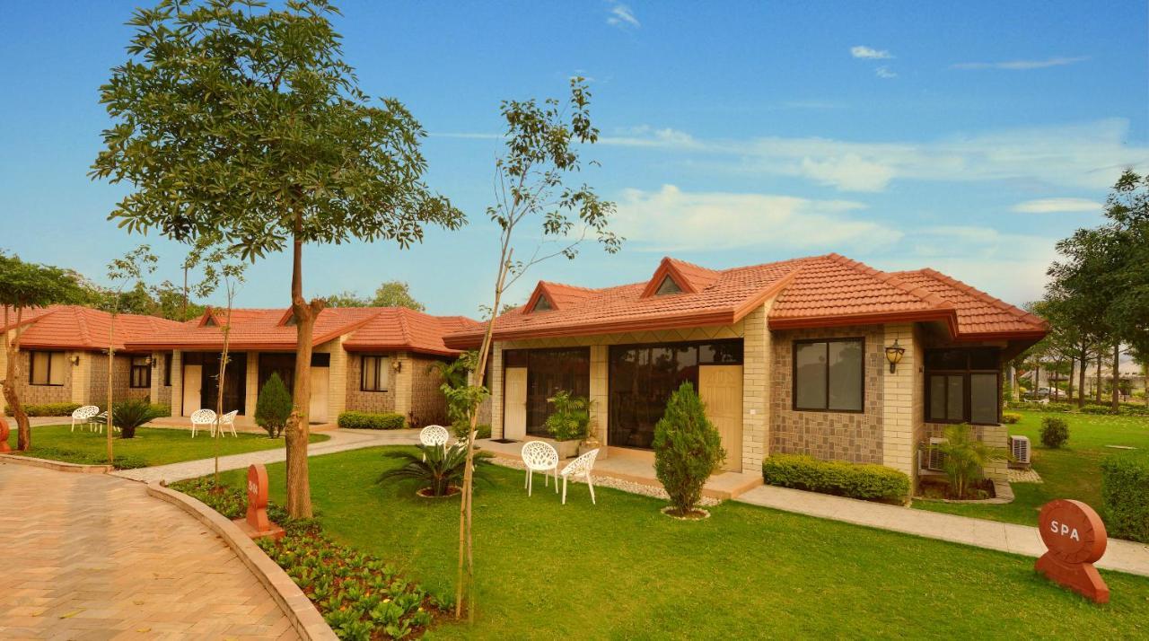 Shri Radha Brij Vasundhara Resort & Spa Govardhan Exterior foto