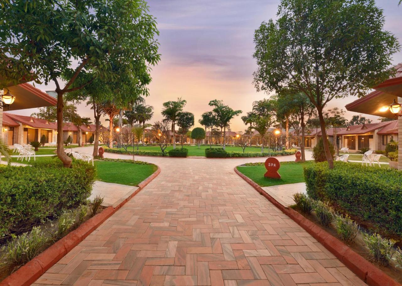 Shri Radha Brij Vasundhara Resort & Spa Govardhan Exterior foto